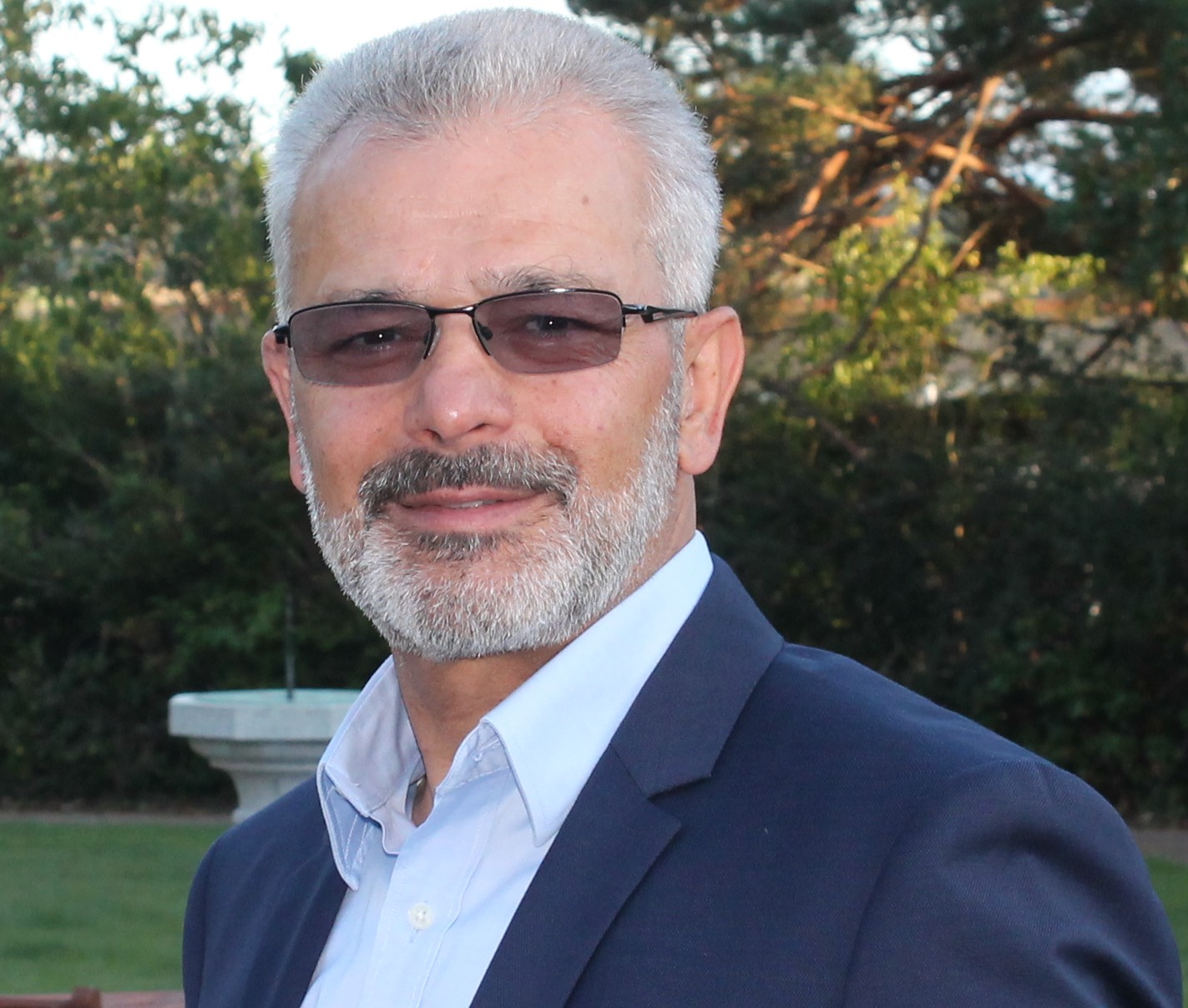Hassan Alemi headshot